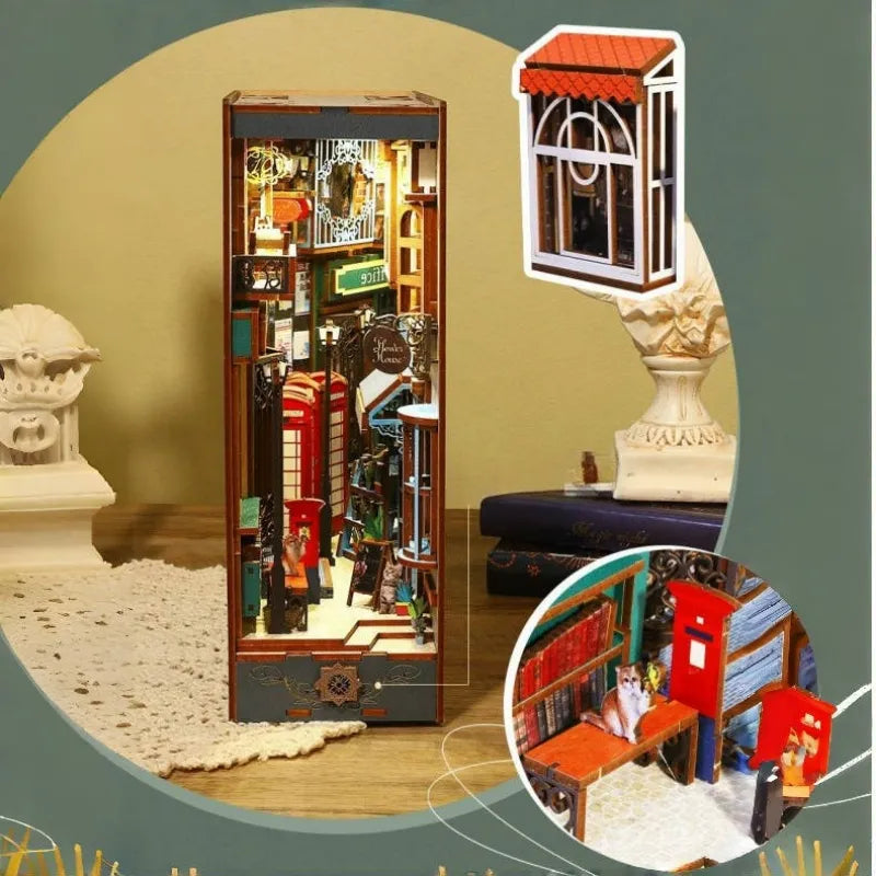 Book Nook - Island Holiday, un kit créatif pour construire un diorama miniature. Parfait pour décorer une bibliothèque ou comme cadeau original pour un amoureux des livres. Par Nookette.