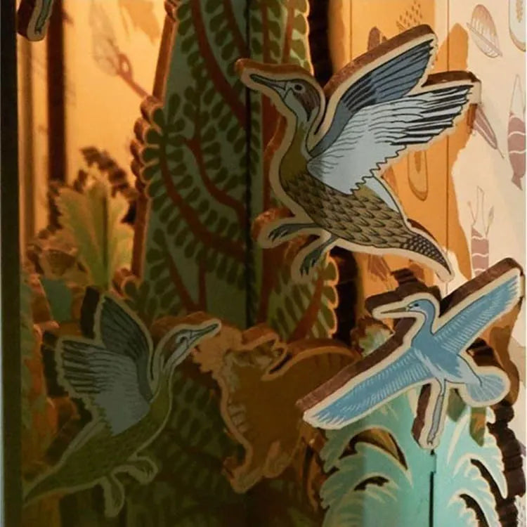 Booknook - Nebamun's Garden, un kit créatif pour construire un diorama miniature. Parfait pour décorer une bibliothèque ou comme cadeau original pour un amoureux des livres. Par Nookette.