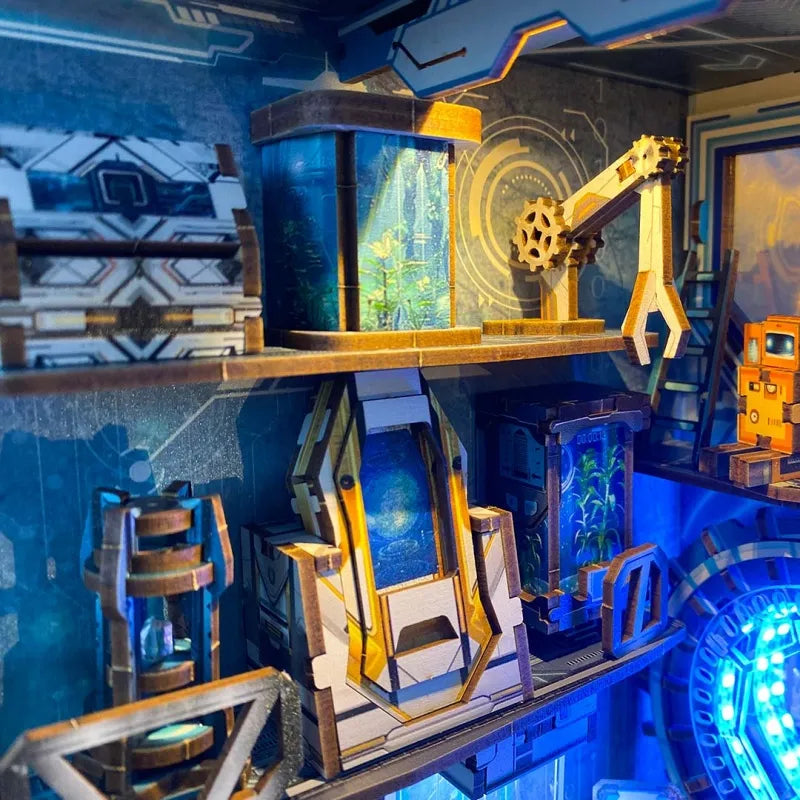 Book Nook - Planetary Era, un kit créatif pour construire un diorama miniature. Parfait pour décorer une bibliothèque ou comme cadeau original pour un amoureux des livres. Par Nookette.