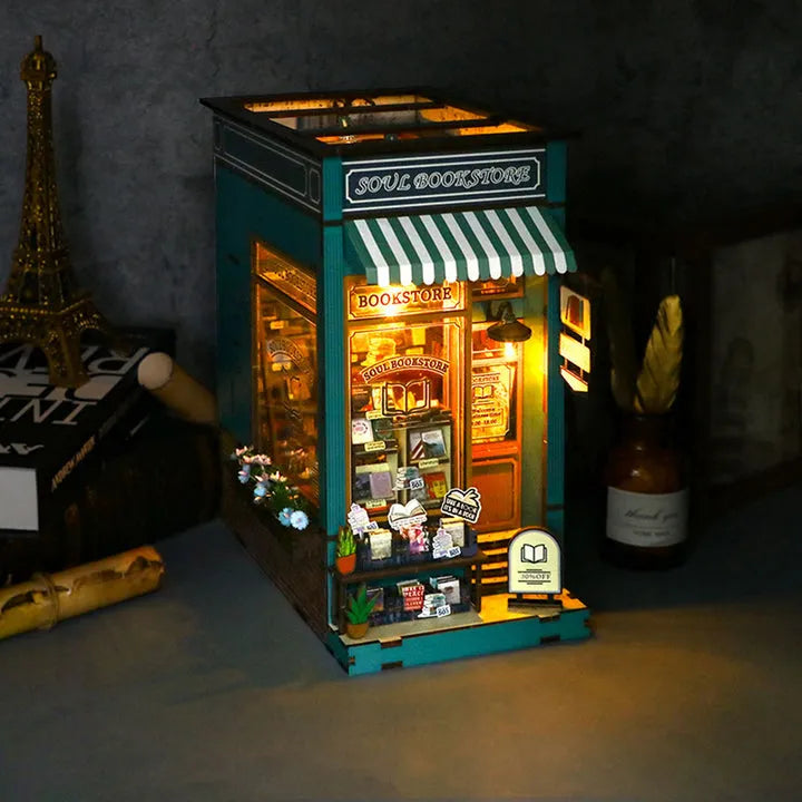 Soul Bookstore: Maison Bookstore aux Lumières LED Book Nook