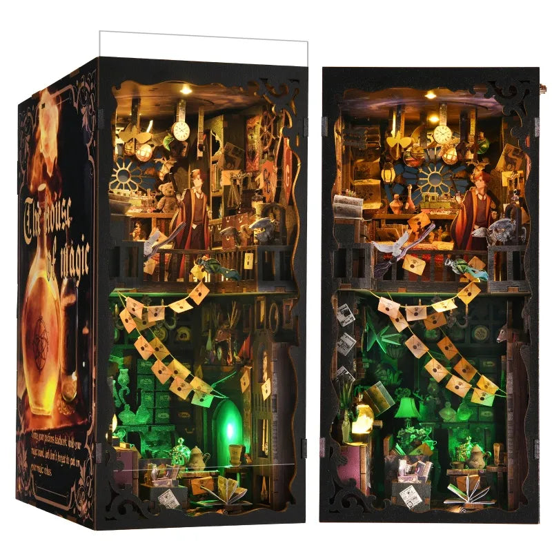 Book Nook - The House Of Magic, un kit créatif pour construire un diorama miniature. Parfait pour décorer une bibliothèque ou comme cadeau original pour un amoureux des livres. Par Nookette.
