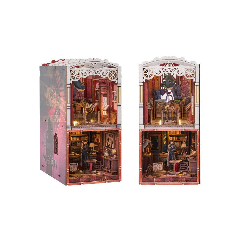 Book Nook - Museum Mystery, un kit créatif pour construire un diorama miniature. Parfait pour décorer une bibliothèque ou comme cadeau original pour un amoureux des livres. Par Nookette.