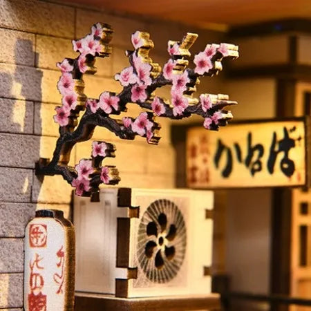 Fleurs de cerisier tombant au vent