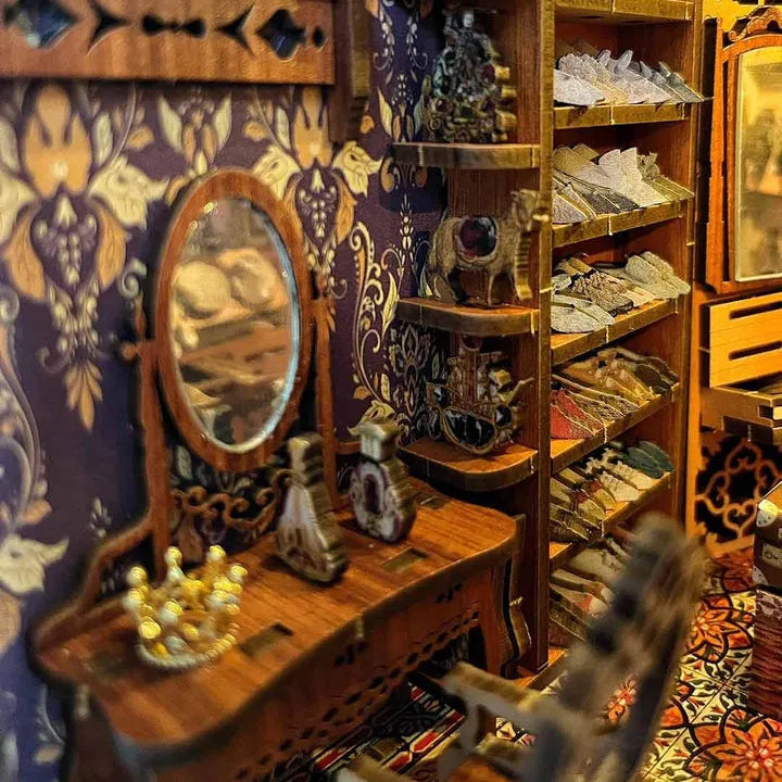 Coiffeuse avec miroir et bijoux exquis