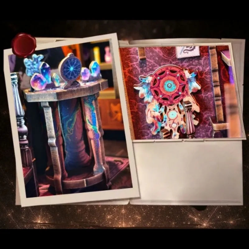 Book Nook - Tarot Divination Association, un kit créatif pour construire un diorama miniature. Parfait pour décorer une bibliothèque ou comme cadeau original pour un amoureux des livres. Par Nookette.