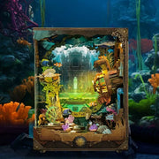 Book Nook - Discover Atlanta, un kit créatif pour construire un diorama miniature. Parfait pour décorer une bibliothèque ou comme cadeau original pour un amoureux des livres. Par Nookette.