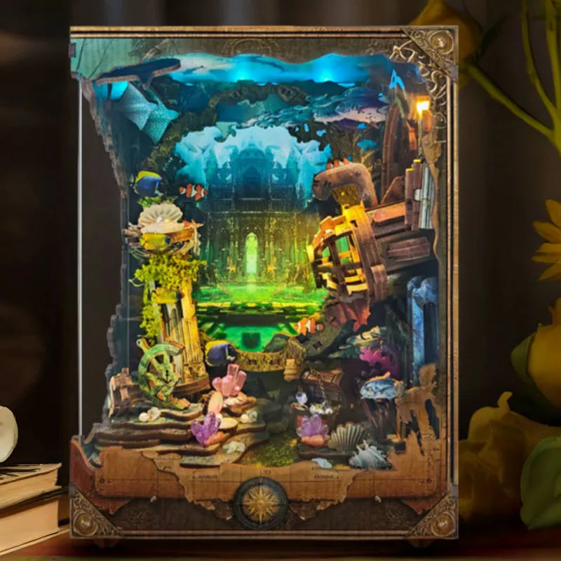 Book Nook - Discover Atlanta, un kit créatif pour construire un diorama miniature. Parfait pour décorer une bibliothèque ou comme cadeau original pour un amoureux des livres. Par Nookette.