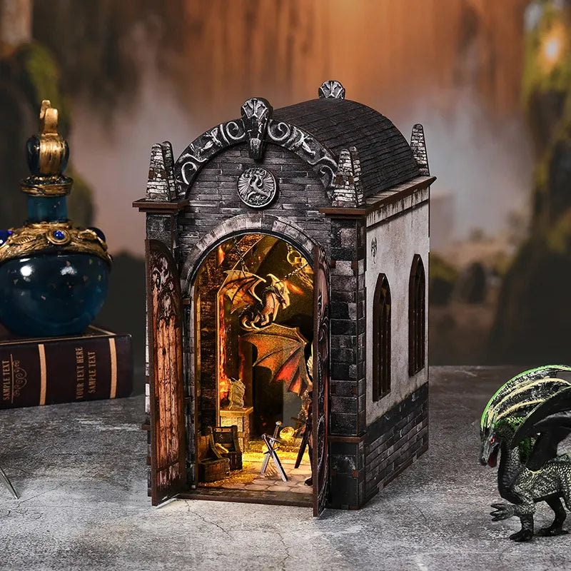 Book Nook Fourth Wing - Dragons Treasure Labyrinth