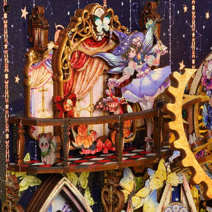 Book Nook - Fairytale Elf, un kit créatif pour construire un diorama miniature. Parfait pour décorer une bibliothèque ou comme cadeau original pour un amoureux des livres. Par Nookette.