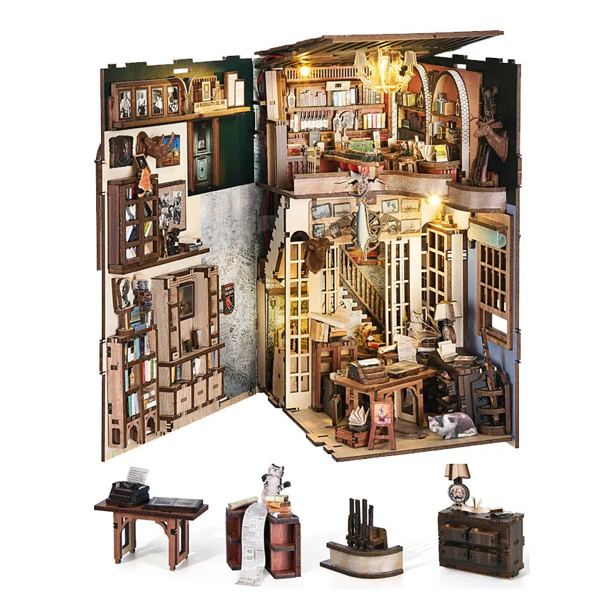 Book Nook - Hemingway House, un kit créatif pour construire un diorama miniature. Parfait pour décorer une bibliothèque ou comme cadeau original pour un amoureux des livres. Par Nookette.