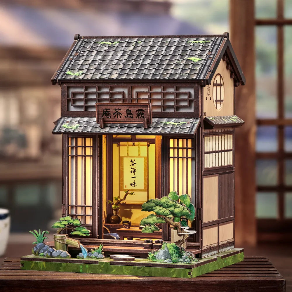 Book Nook Japan- Kirishima Cha-an, un kit créatif pour construire un diorama miniature. Parfait pour décorer une bibliothèque ou comme cadeau original pour un amoureux des livres. Par Nookette.