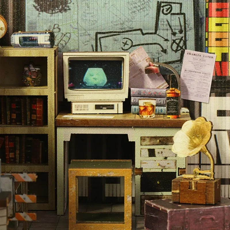 Book Nook - Military Base, un kit créatif pour construire un diorama miniature. Parfait pour décorer une bibliothèque ou comme cadeau original pour un amoureux des livres. Par Nookette.