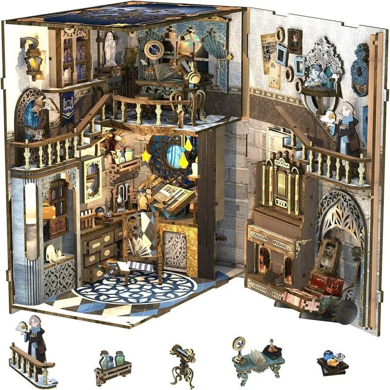 Book Nook | Nebula Common Room, un kit créatif pour construire un diorama miniature. Parfait pour décorer une bibliothèque ou comme cadeau original pour un amoureux des livres. Par Nookette.
