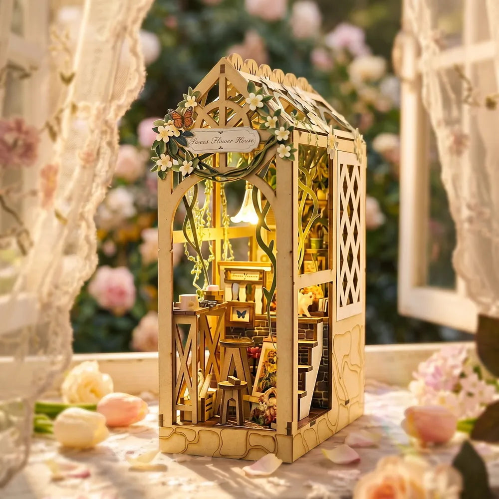 Book Nook - Serene Flower House