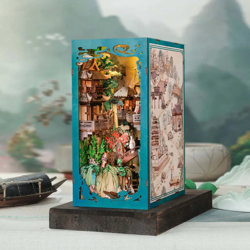 Book Nook | Su Dongpo's Life, un kit créatif pour construire un diorama miniature. Parfait pour décorer une bibliothèque ou comme cadeau original pour un amoureux des livres. Par Nookette.