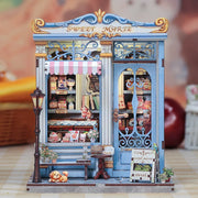 Book Nook - Sweet Marie, un kit créatif pour construire un diorama miniature. Parfait pour décorer une bibliothèque ou comme cadeau original pour un amoureux des livres. Par Nookette.
