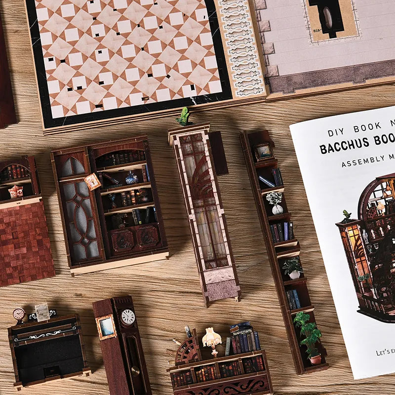 Maison Miniature - Bacchus Bookstore