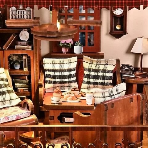 Banquette en bois et coussins à carreaux
