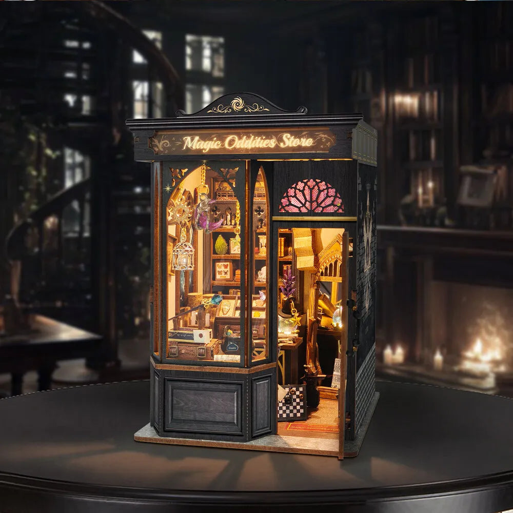 Maison Miniature - Magic Oddities Store