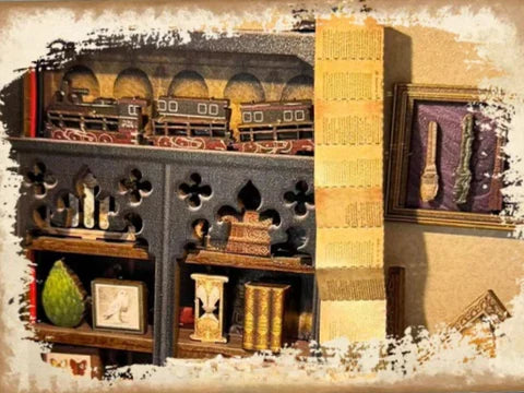 Étagère gothique et train miniature