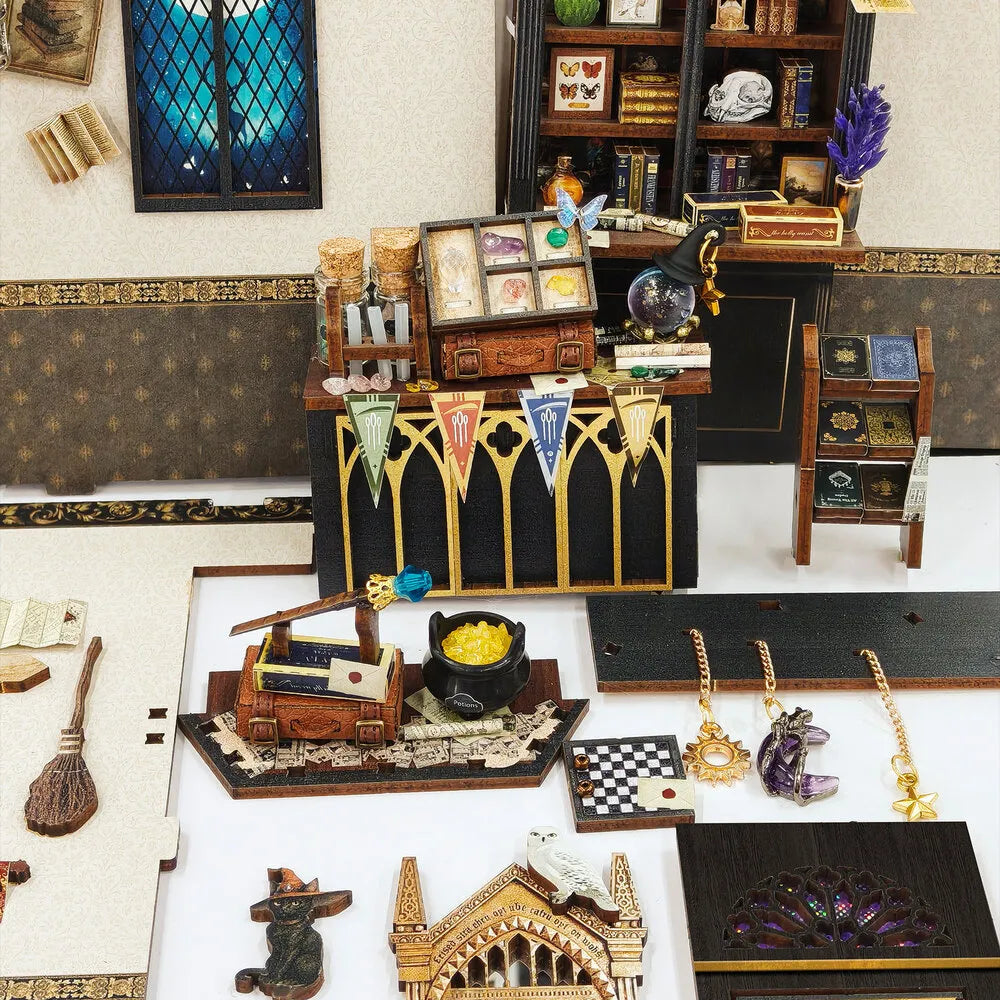 Maison Miniature - Magic Oddities Store