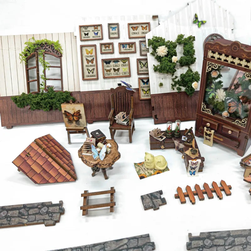 Maison Miniature - Butterfly House, un kit créatif pour construire un diorama miniature. Parfait pour décorer une bibliothèque ou comme cadeau original pour un amoureux des livres. Par Nookette.
