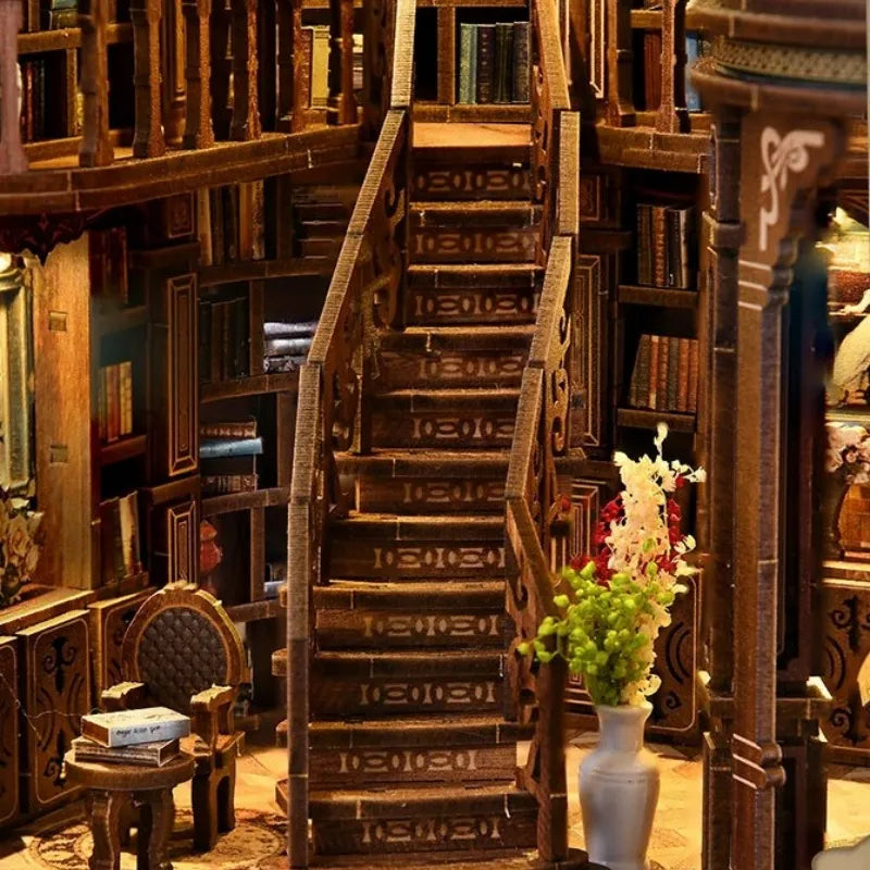 Maison Miniature - Qimeng Bookstore, un kit créatif pour construire un diorama miniature. Parfait pour décorer une bibliothèque ou comme cadeau original pour un amoureux des livres. Par Nookette.