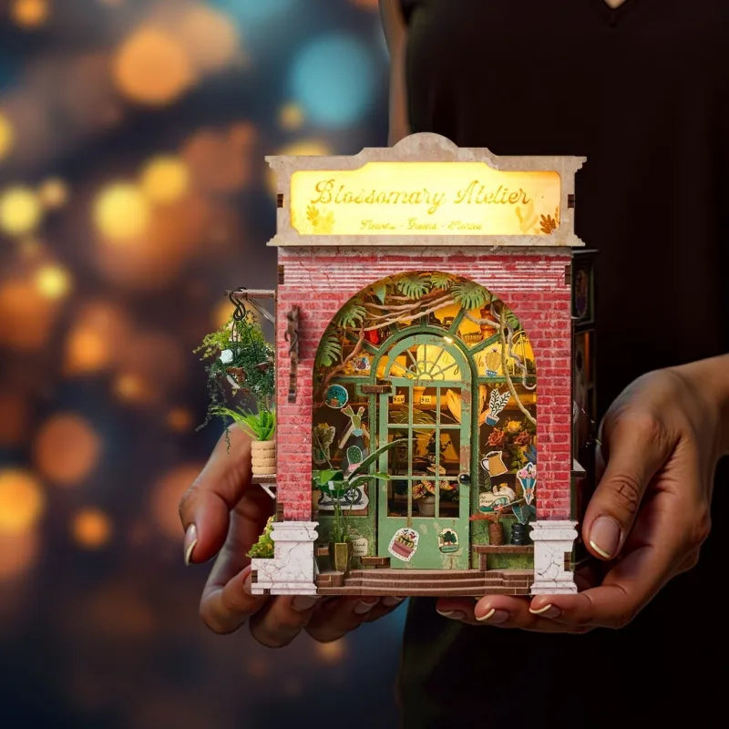 Vue d'ensemble du Miniature House - Blossomary Atelier avec scène détaillée