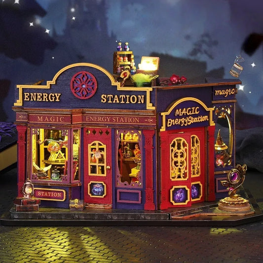 Maison Miniature - Magic Energy Station, un kit créatif pour construire un diorama miniature. Parfait pour décorer une bibliothèque ou comme cadeau original pour un amoureux des livres. Par Nookette.